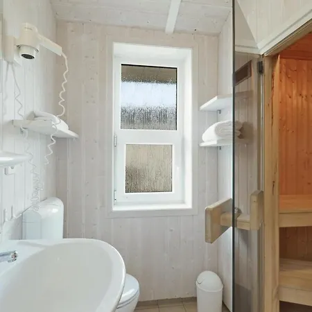 Schmugglerstieg 1 - Dorf 6 Holiday home Priwall